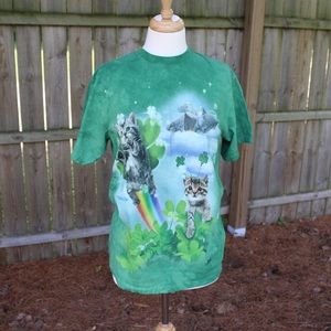 St Patrick’s day kitty the mountain T-shirt